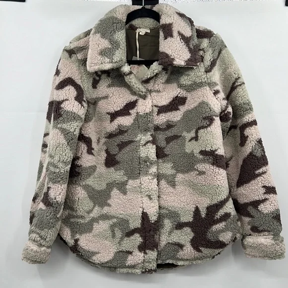 🆕Hem & Thread Camo Sherpa Fleece Green Brown Rose Beige Quilted Lining Last One - Picture 15 of 15